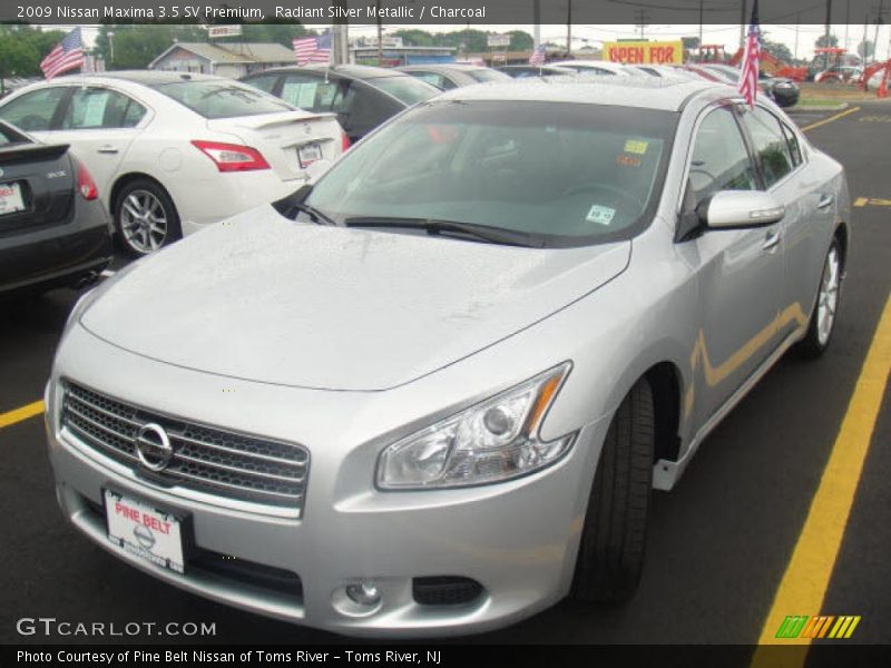 Radiant Silver Metallic / Charcoal 2009 Nissan Maxima 3.5 SV Premium