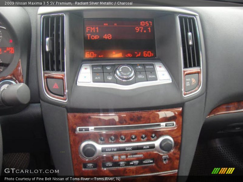 Controls of 2009 Maxima 3.5 SV Premium