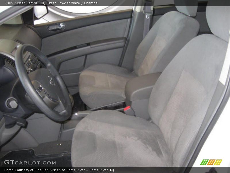 Fresh Powder White / Charcoal 2009 Nissan Sentra 2.0