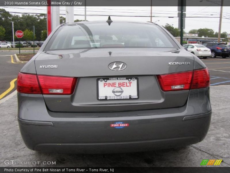 Willow Gray / Gray 2010 Hyundai Sonata GLS
