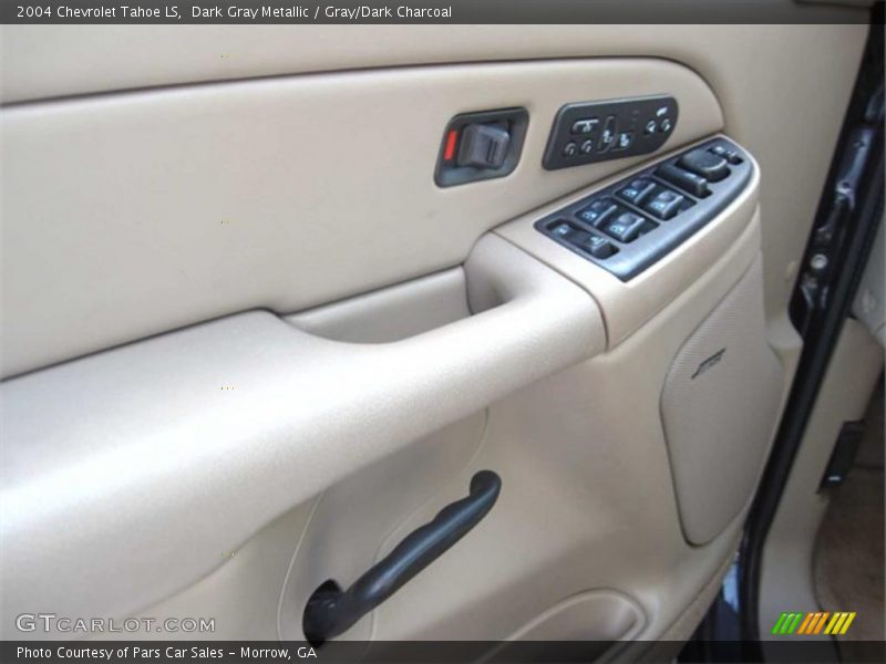 Dark Gray Metallic / Gray/Dark Charcoal 2004 Chevrolet Tahoe LS