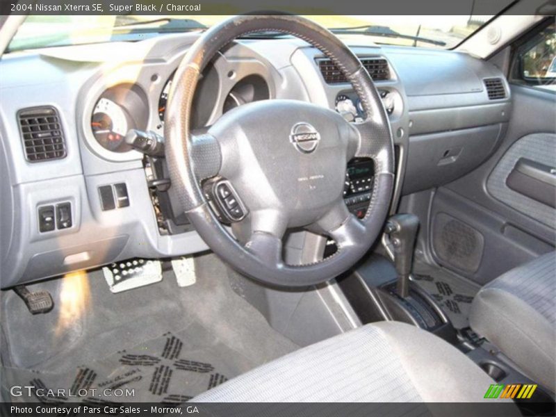 Super Black / Charcoal 2004 Nissan Xterra SE