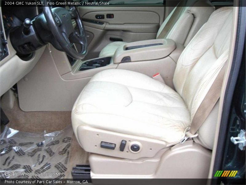  2004 Yukon SLT Neutral/Shale Interior