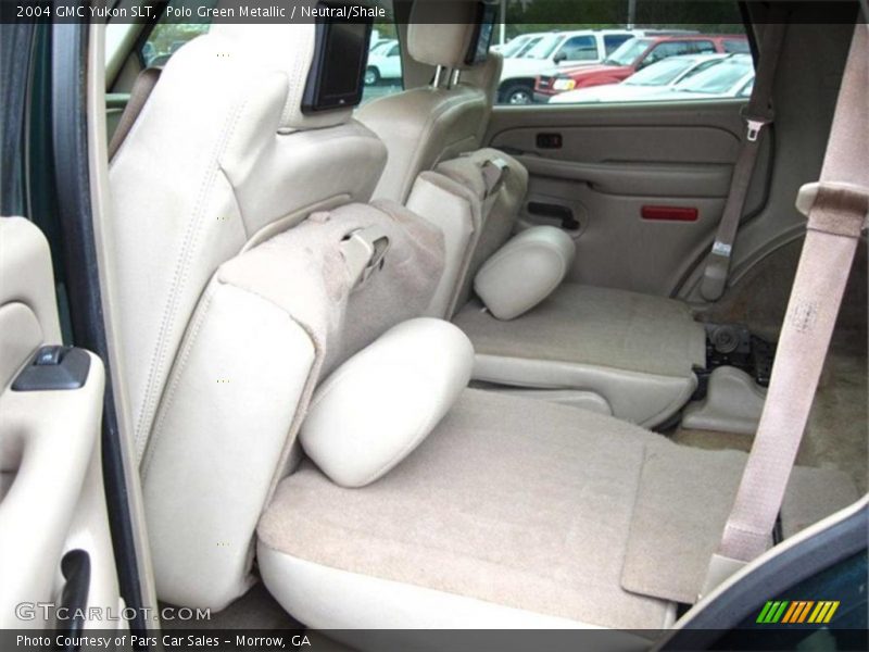  2004 Yukon SLT Neutral/Shale Interior