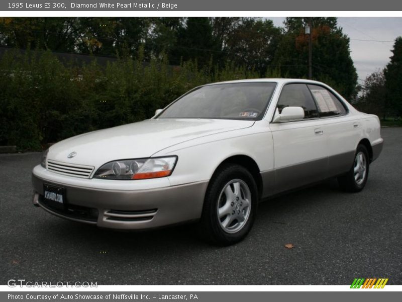 Diamond White Pearl Metallic / Beige 1995 Lexus ES 300