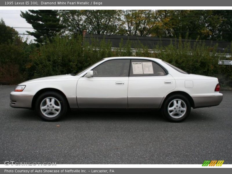 Diamond White Pearl Metallic / Beige 1995 Lexus ES 300