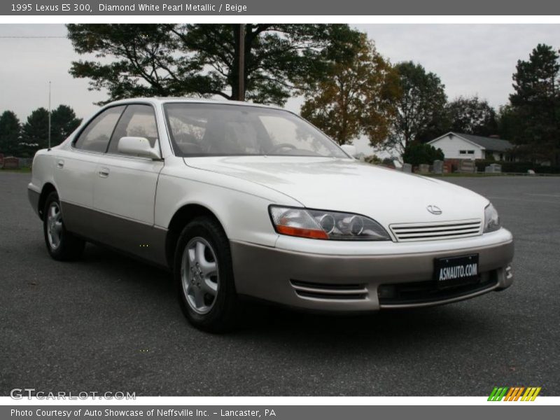 Diamond White Pearl Metallic / Beige 1995 Lexus ES 300