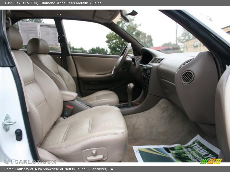 Diamond White Pearl Metallic / Beige 1995 Lexus ES 300