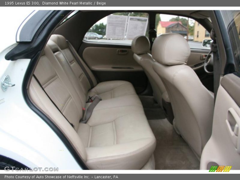 Diamond White Pearl Metallic / Beige 1995 Lexus ES 300