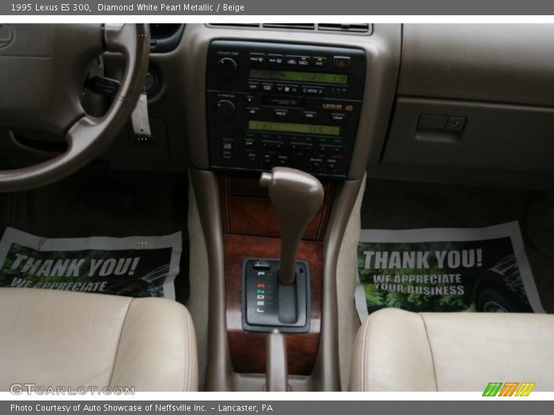 Diamond White Pearl Metallic / Beige 1995 Lexus ES 300