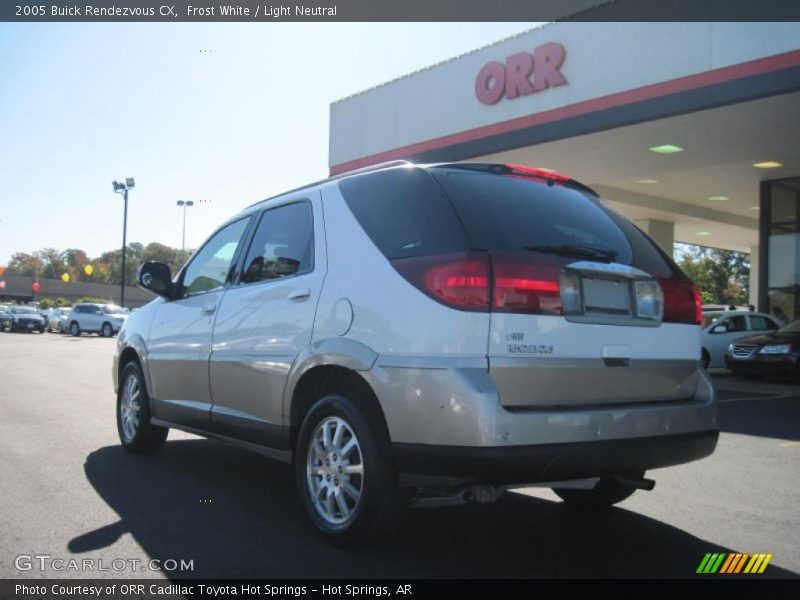 Frost White / Light Neutral 2005 Buick Rendezvous CX