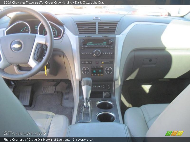 Cyber Gray Metallic / Dark Gray/Light Gray 2009 Chevrolet Traverse LT