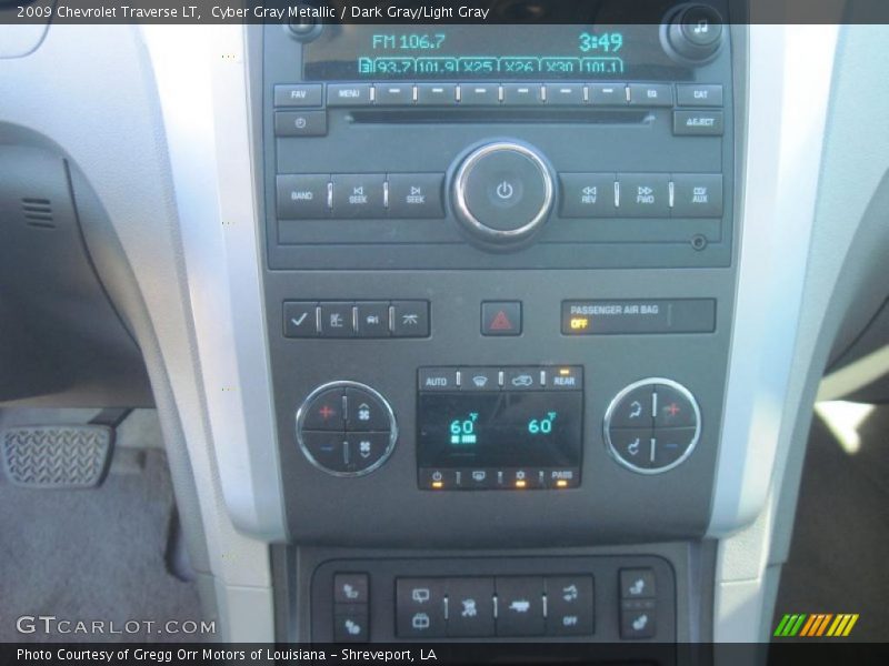 Cyber Gray Metallic / Dark Gray/Light Gray 2009 Chevrolet Traverse LT