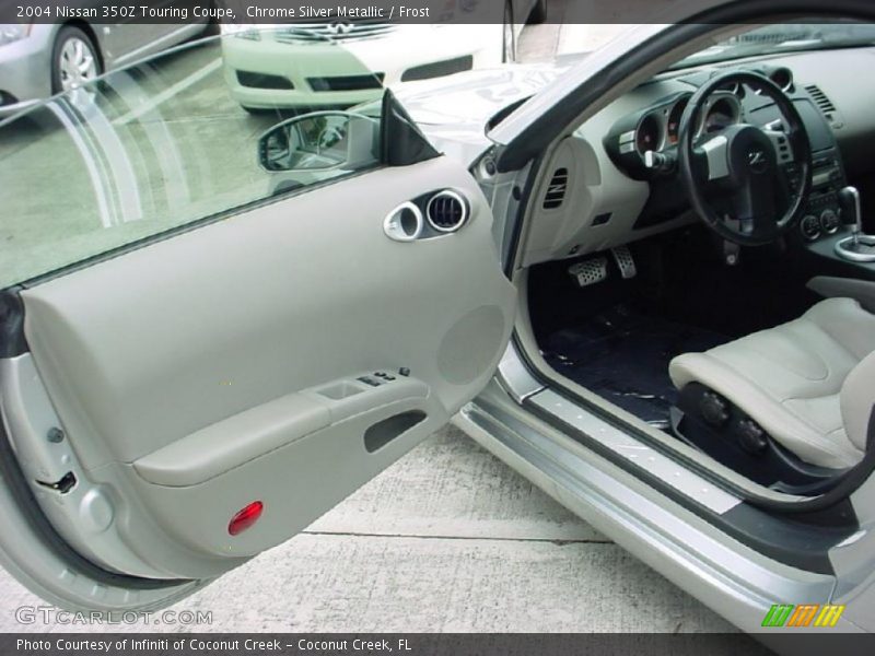  2004 350Z Touring Coupe Frost Interior