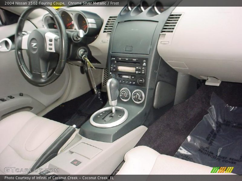 Dashboard of 2004 350Z Touring Coupe