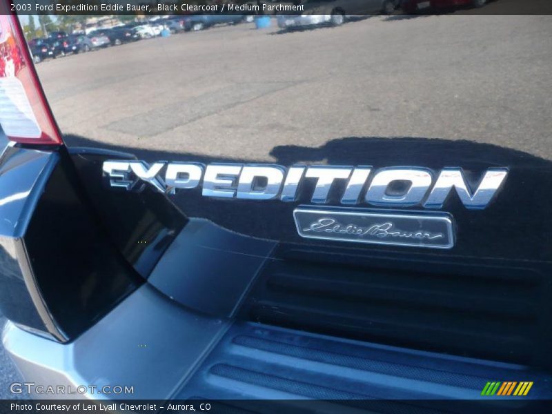 Black Clearcoat / Medium Parchment 2003 Ford Expedition Eddie Bauer