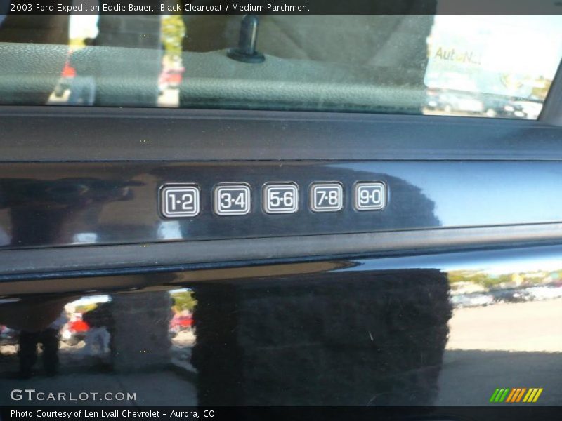 Black Clearcoat / Medium Parchment 2003 Ford Expedition Eddie Bauer