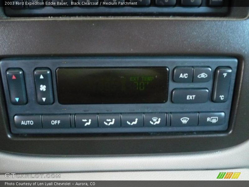 Black Clearcoat / Medium Parchment 2003 Ford Expedition Eddie Bauer