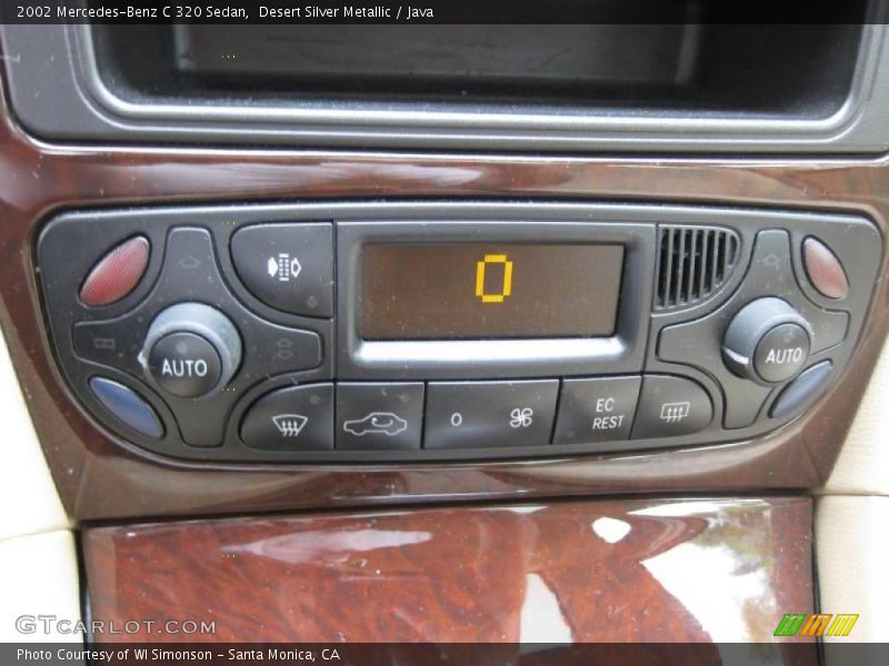 Controls of 2002 C 320 Sedan