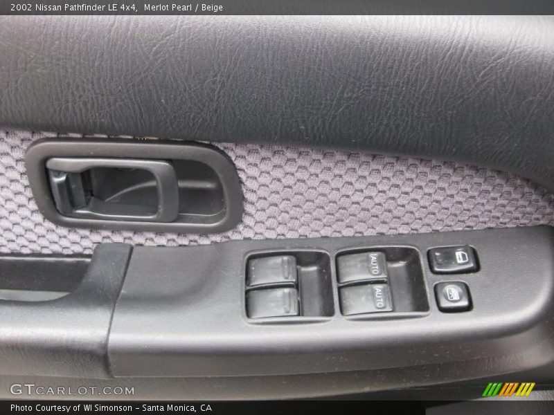 Merlot Pearl / Beige 2002 Nissan Pathfinder LE 4x4