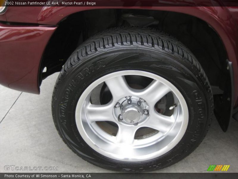 Merlot Pearl / Beige 2002 Nissan Pathfinder LE 4x4
