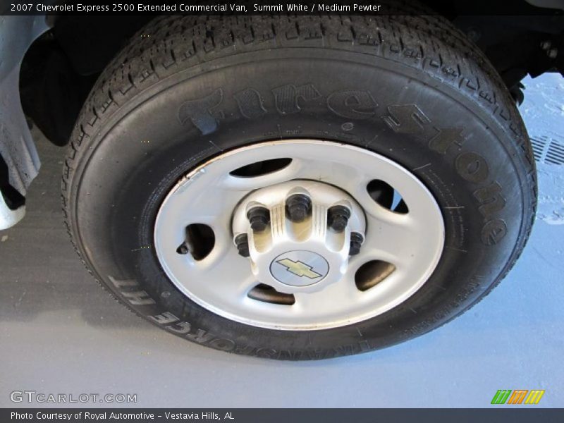  2007 Express 2500 Extended Commercial Van Wheel