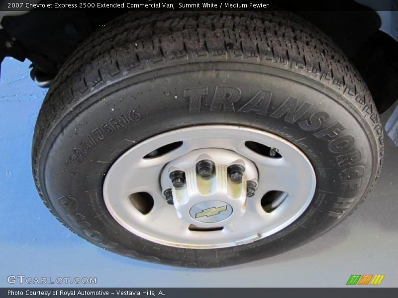  2007 Express 2500 Extended Commercial Van Wheel