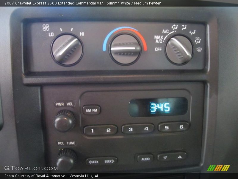 Controls of 2007 Express 2500 Extended Commercial Van
