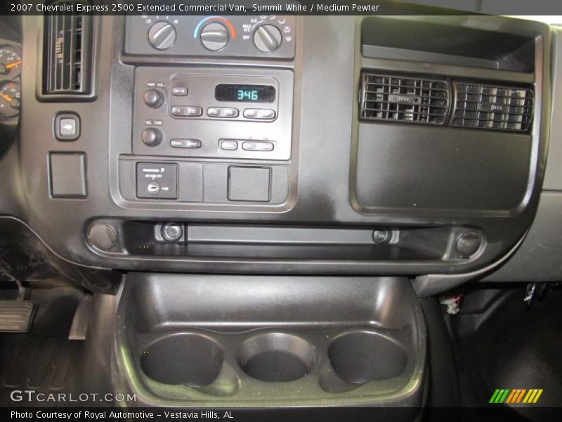 Controls of 2007 Express 2500 Extended Commercial Van