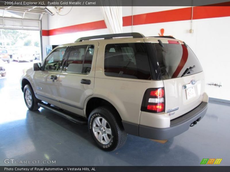Pueblo Gold Metallic / Camel 2006 Ford Explorer XLS