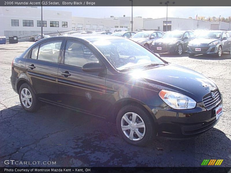 Ebony Black / Beige 2006 Hyundai Accent GLS Sedan