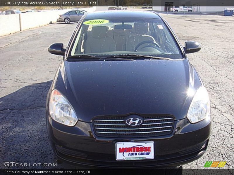 Ebony Black / Beige 2006 Hyundai Accent GLS Sedan