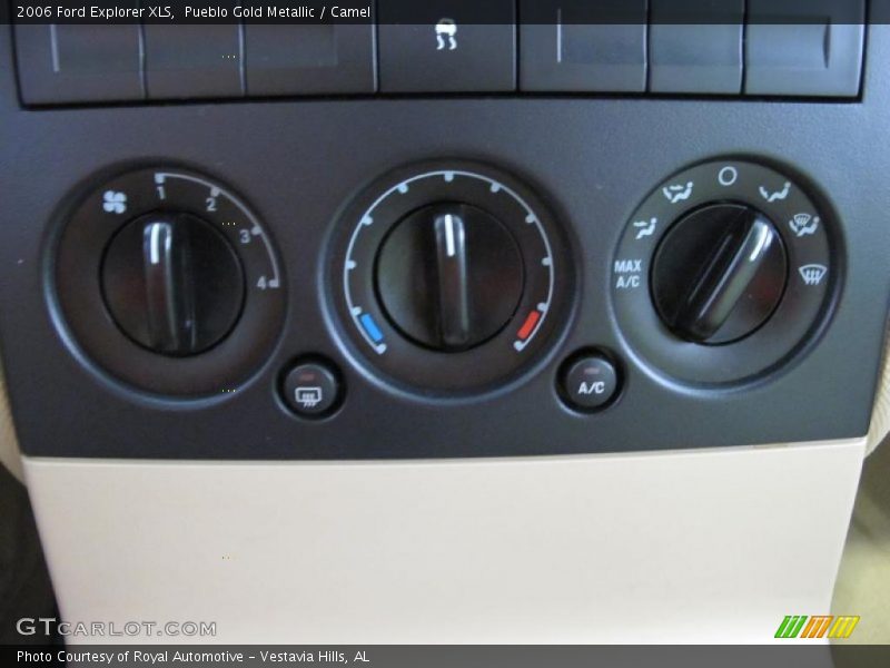 Pueblo Gold Metallic / Camel 2006 Ford Explorer XLS