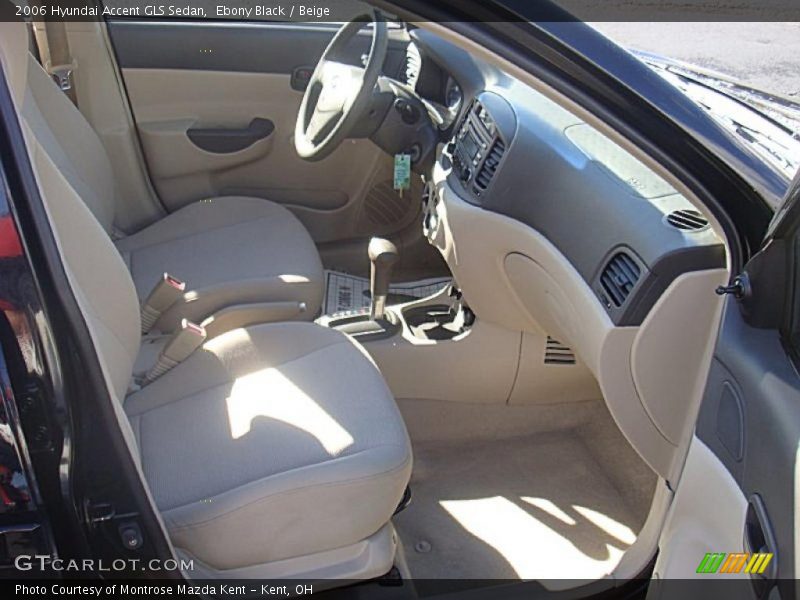 Ebony Black / Beige 2006 Hyundai Accent GLS Sedan