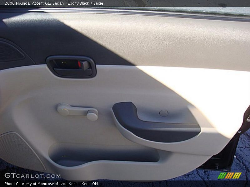 Ebony Black / Beige 2006 Hyundai Accent GLS Sedan