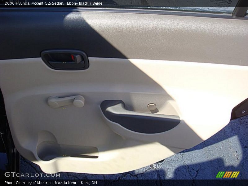 Ebony Black / Beige 2006 Hyundai Accent GLS Sedan