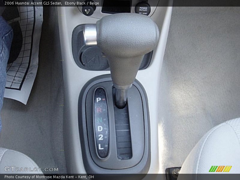 Ebony Black / Beige 2006 Hyundai Accent GLS Sedan