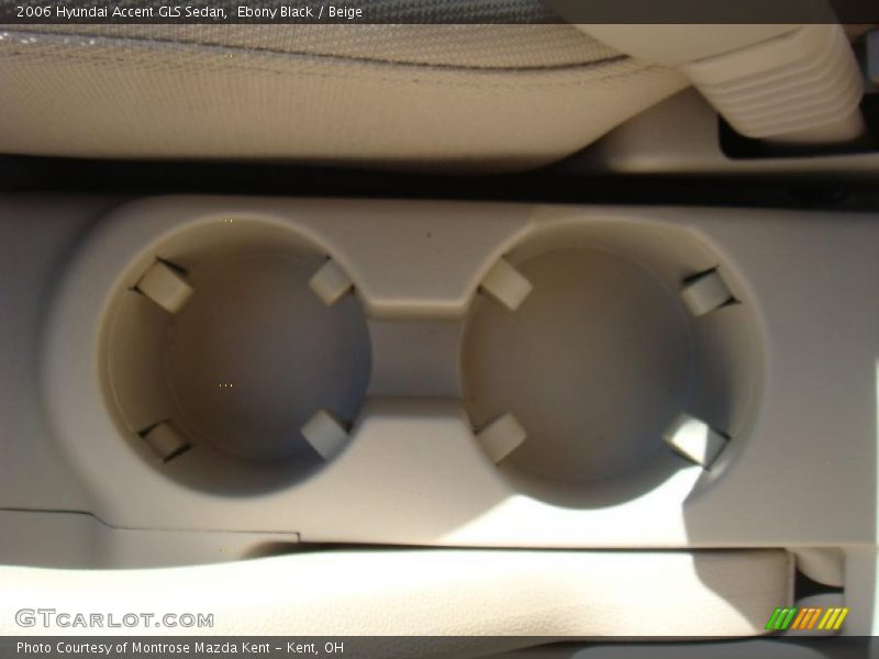 Ebony Black / Beige 2006 Hyundai Accent GLS Sedan