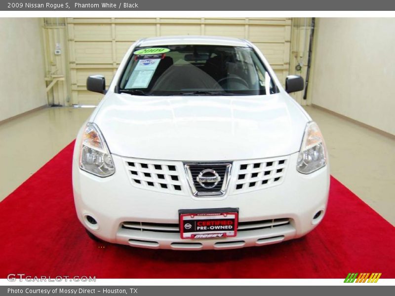 Phantom White / Black 2009 Nissan Rogue S