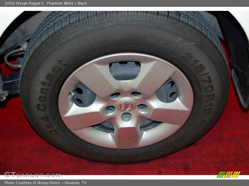 Phantom White / Black 2009 Nissan Rogue S