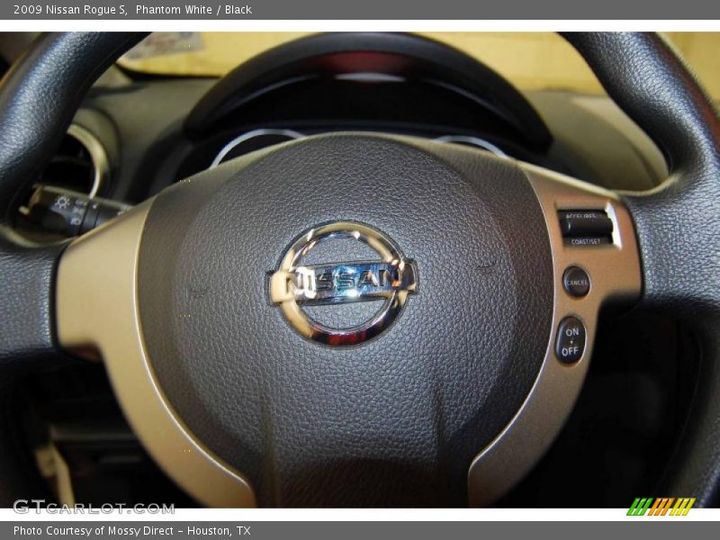 Phantom White / Black 2009 Nissan Rogue S