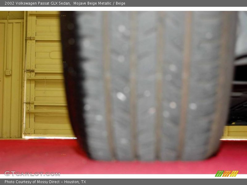 Mojave Beige Metallic / Beige 2002 Volkswagen Passat GLX Sedan
