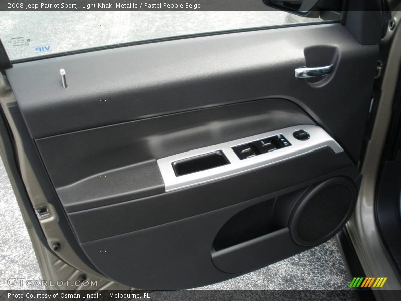 Light Khaki Metallic / Pastel Pebble Beige 2008 Jeep Patriot Sport