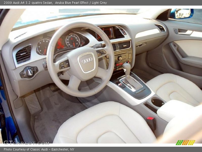 2009 A4 3.2 quattro Sedan Light Grey Interior