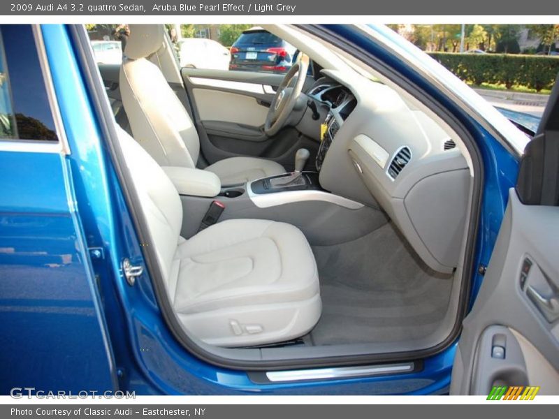  2009 A4 3.2 quattro Sedan Light Grey Interior