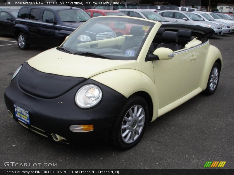 Mellow Yellow / Black 2005 Volkswagen New Beetle GLS Convertible