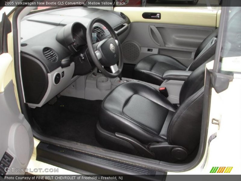 Mellow Yellow / Black 2005 Volkswagen New Beetle GLS Convertible