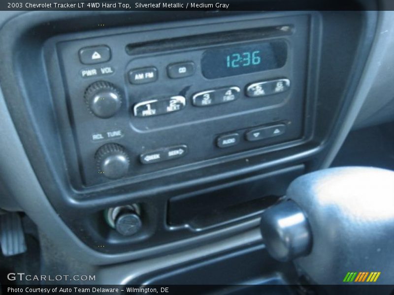 Silverleaf Metallic / Medium Gray 2003 Chevrolet Tracker LT 4WD Hard Top
