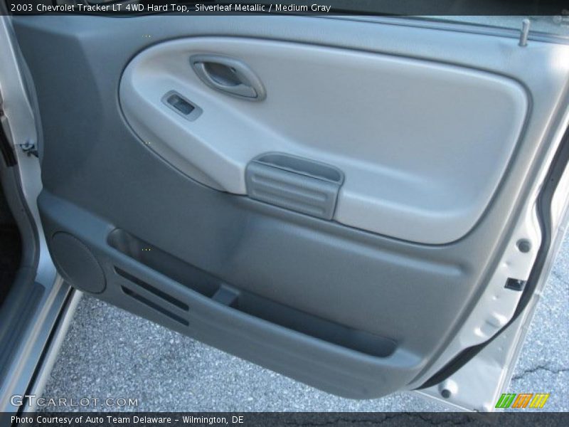 Silverleaf Metallic / Medium Gray 2003 Chevrolet Tracker LT 4WD Hard Top