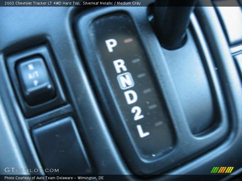 Silverleaf Metallic / Medium Gray 2003 Chevrolet Tracker LT 4WD Hard Top